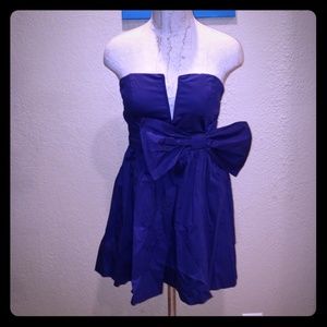 Blue strapless minidress
